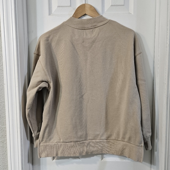 Things Between Pullover - Picture 6 of 6